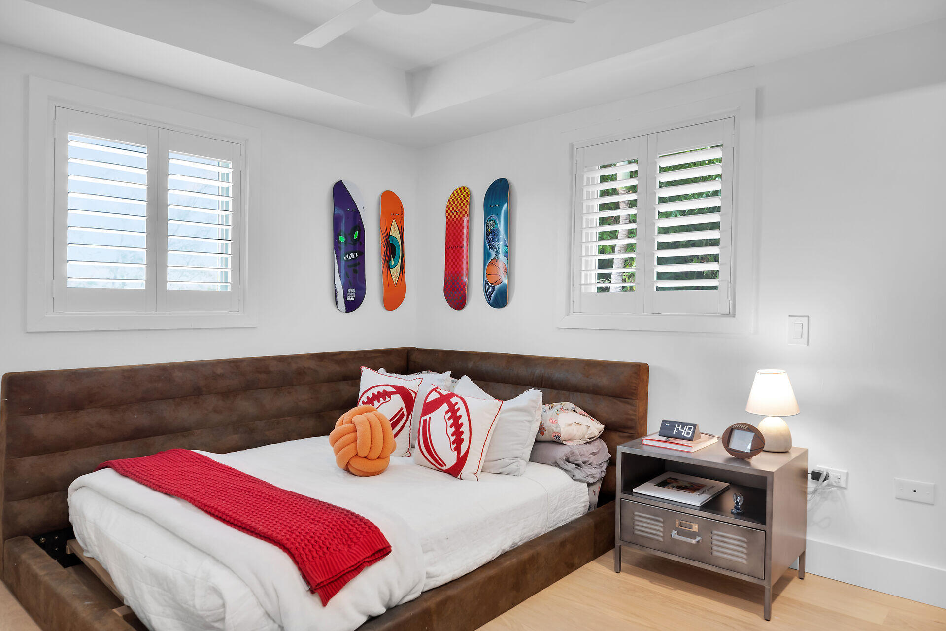 116 Gulf Side Drive Islamorada, FL 33036 - Photo 37 of 67 a bedroom with a bed and a window