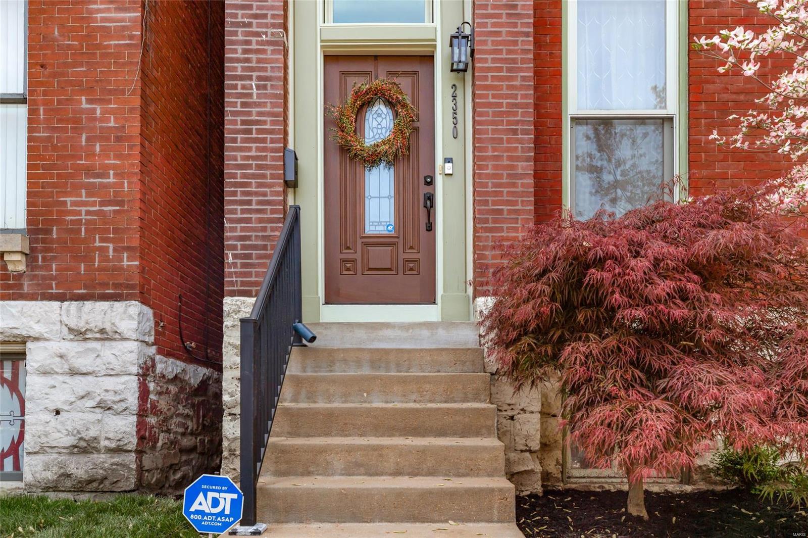 2350 Rutger St. Louis, MO 63104 - Photo 2 of 33