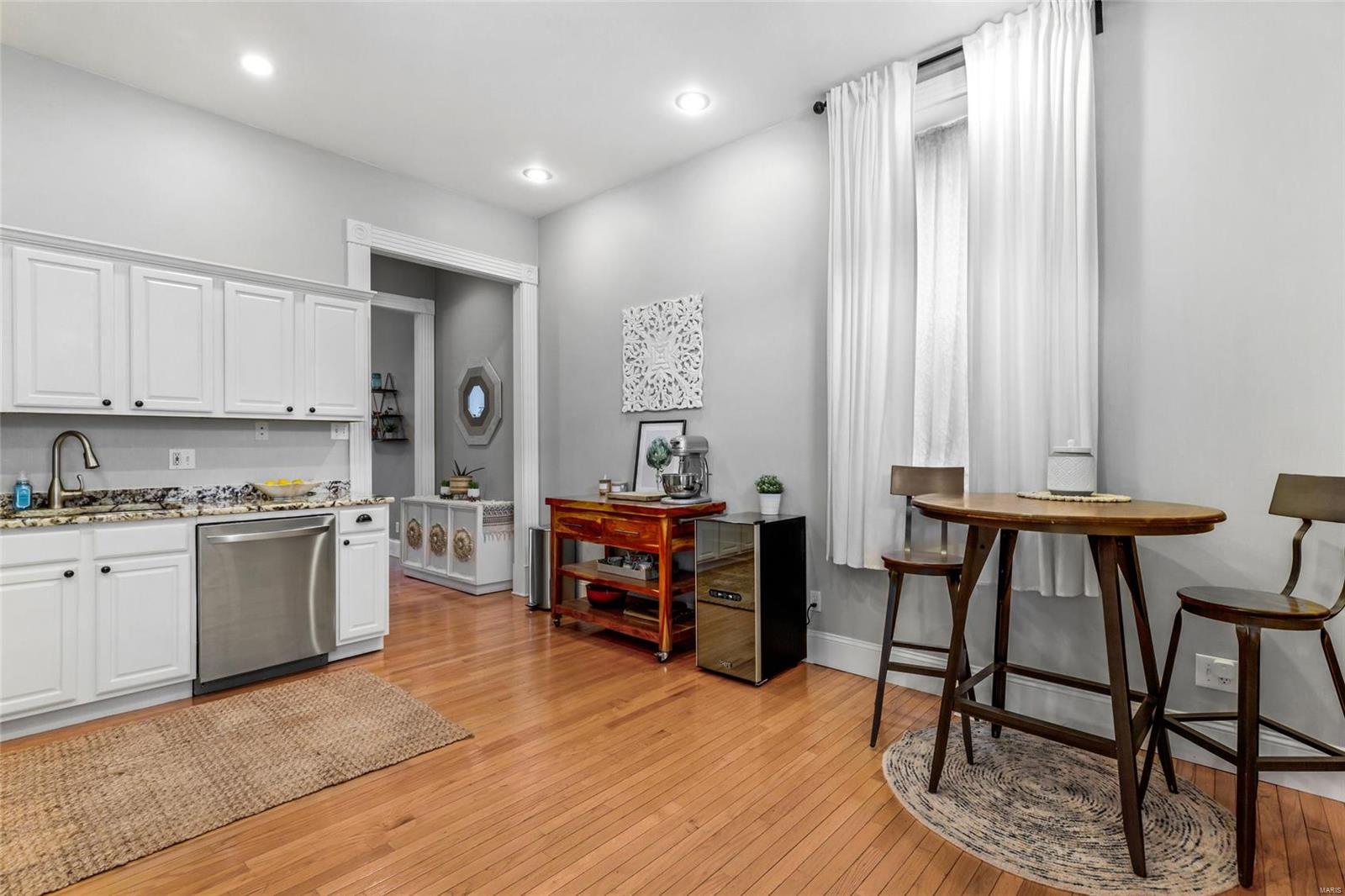 2350 Rutger St. Louis, MO 63104 - Photo 13 of 33