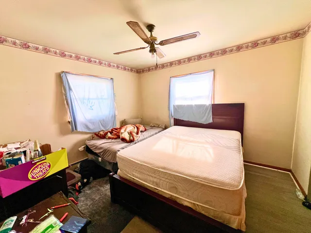 $240,000 | 9611 Merton Avenue, Oak Lawn, IL 60453