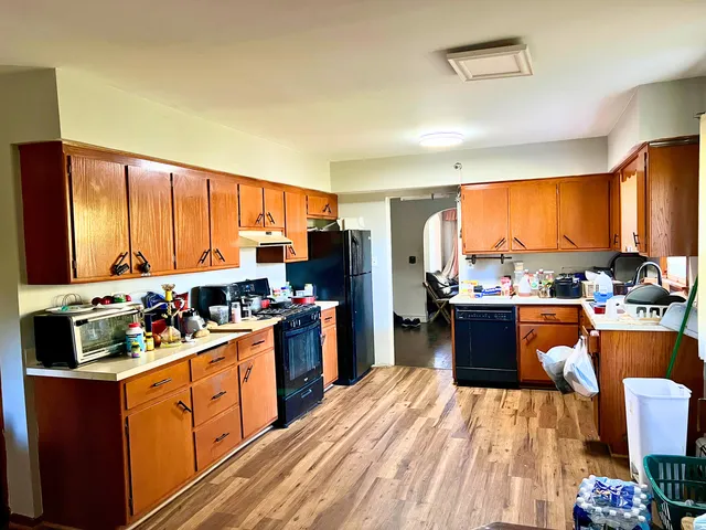 $240,000 | 9611 Merton Avenue, Oak Lawn, IL 60453