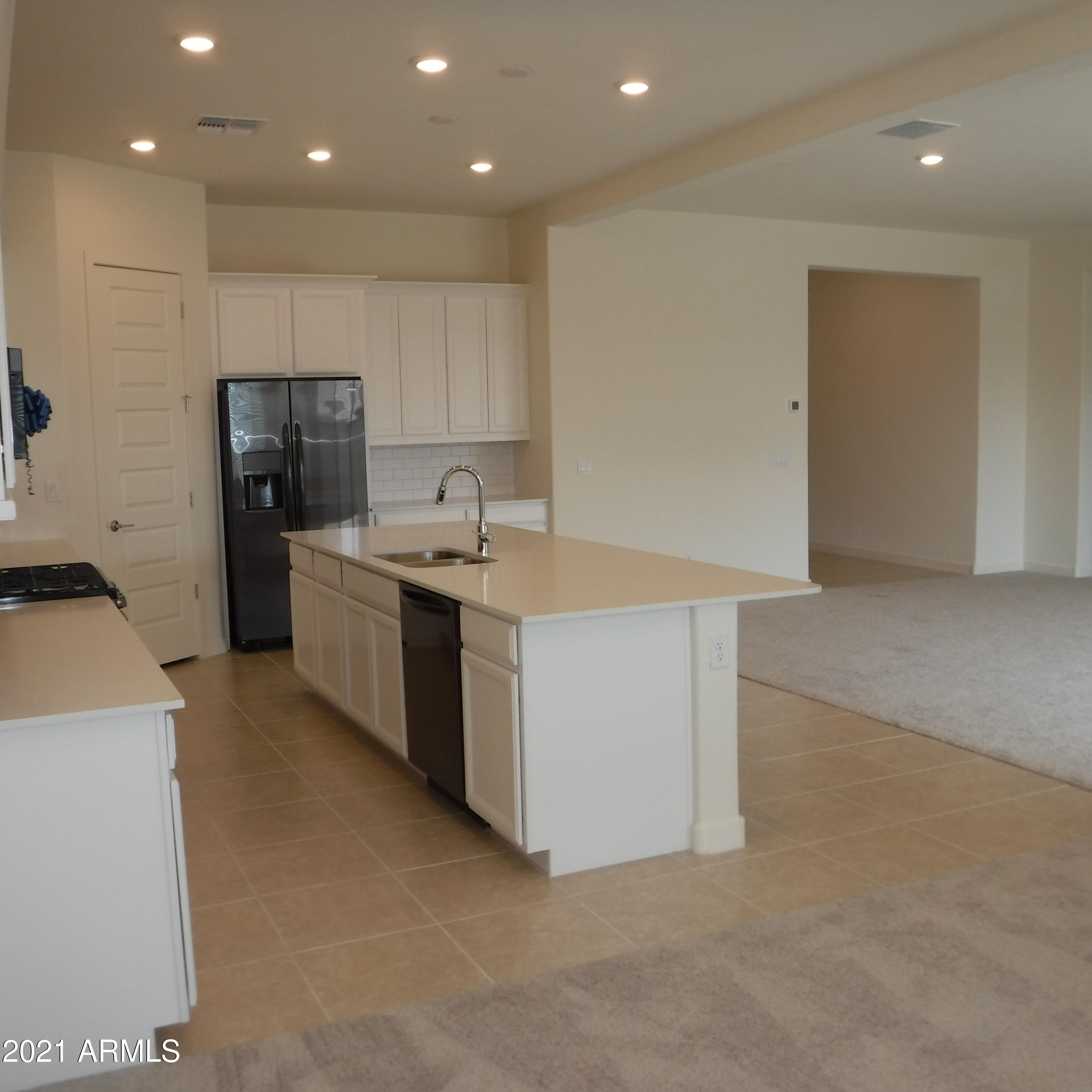 16755 West Sand Hills Road Surprise, AZ 85387 - Photo 8 of 23 DSCF4377