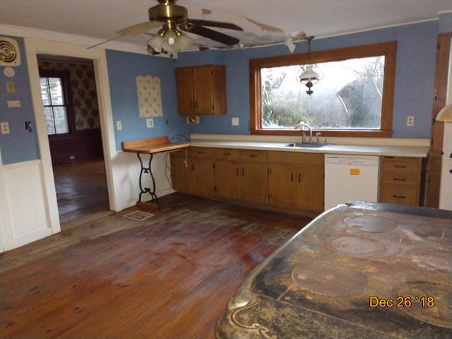 1635 Newbury Neck Road Surry, ME 04684 - Photo 9 of 21 IMG_20181226_160650556
