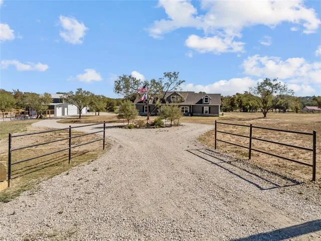 $775,000 | 805 Carter Lane, Santo, TX 76472