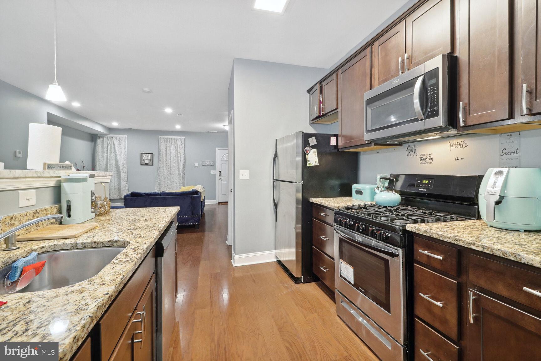 415 Edgewood Street Baltimore, MD 21229 - Photo 13 of 27
