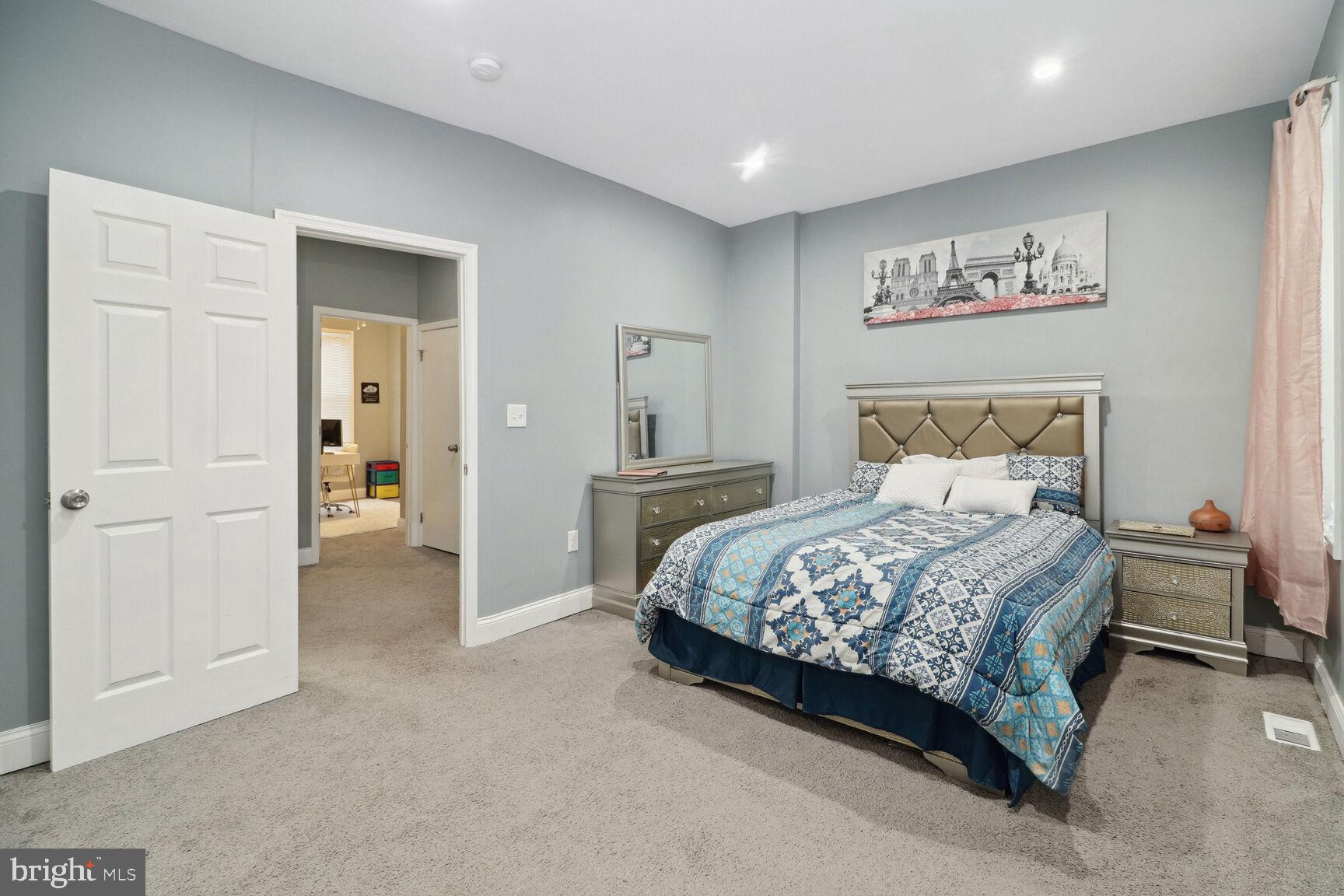 415 Edgewood Street Baltimore, MD 21229 - Photo 5 of 27