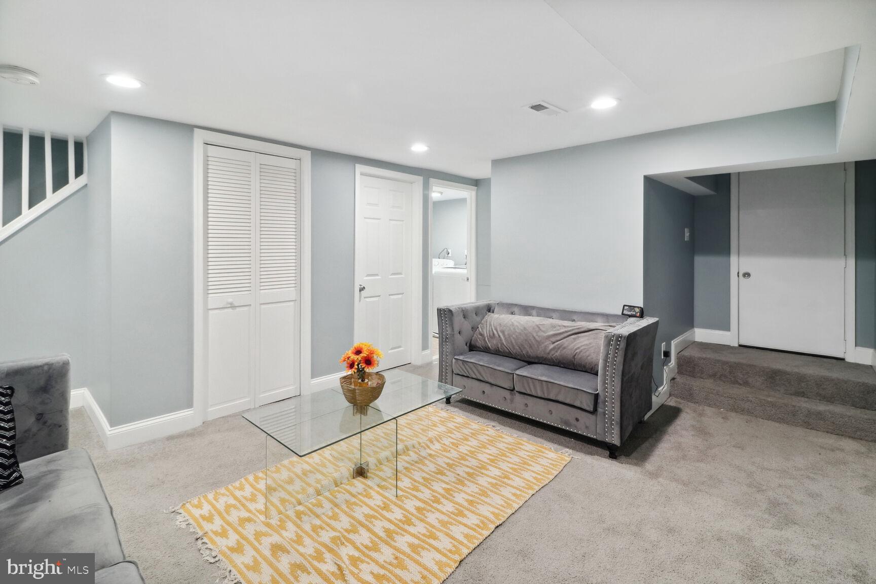 415 Edgewood Street Baltimore, MD 21229 - Photo 6 of 27