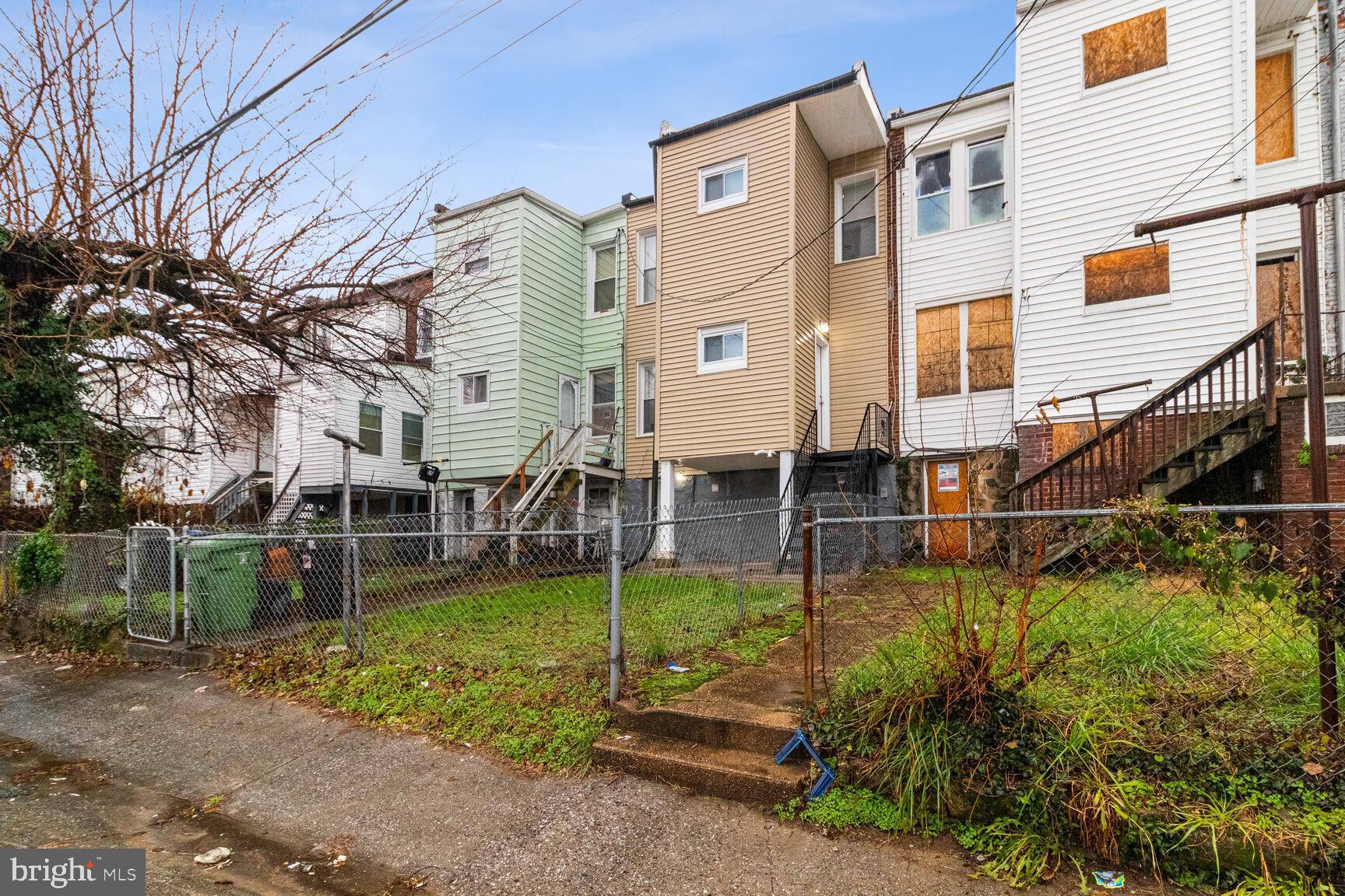 415 Edgewood Street Baltimore, MD 21229 - Photo 7 of 27