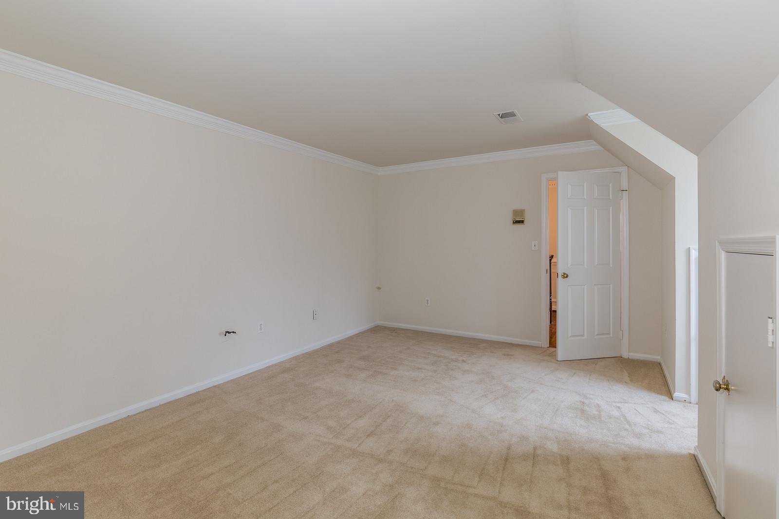 8057 Counselor Road Manassas, VA 20112 - Photo 23 of 37 Gallery Image 23