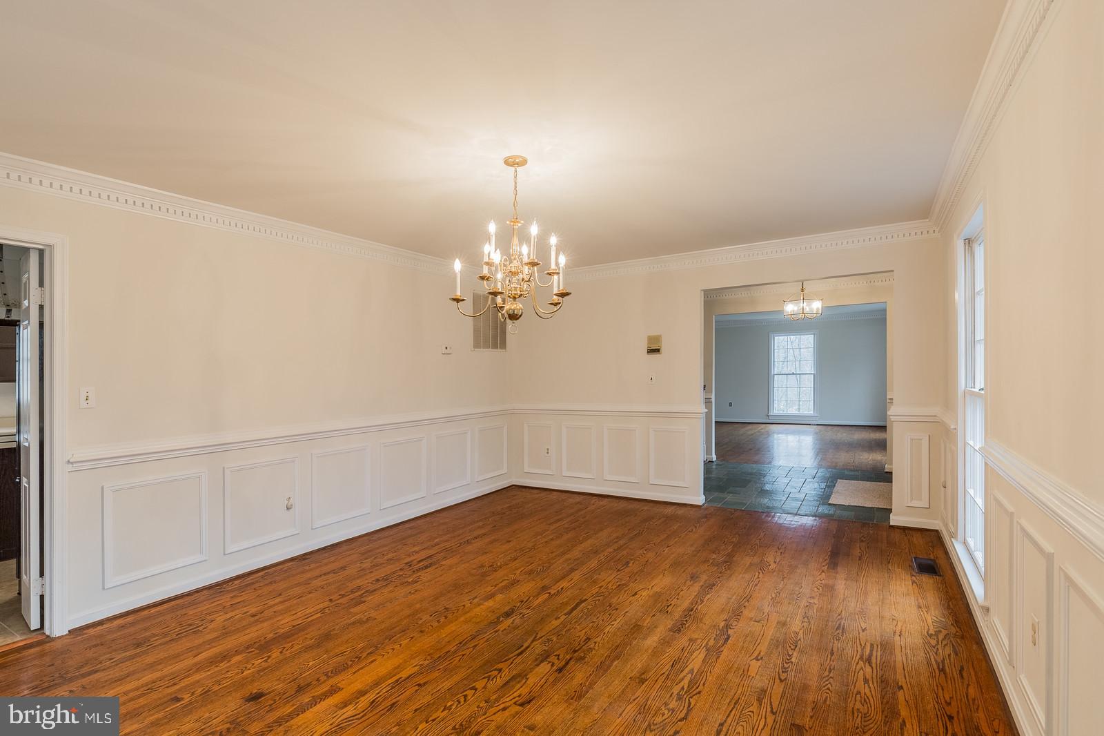 8057 Counselor Road Manassas, VA 20112 - Photo 6 of 37 Gallery Image 6