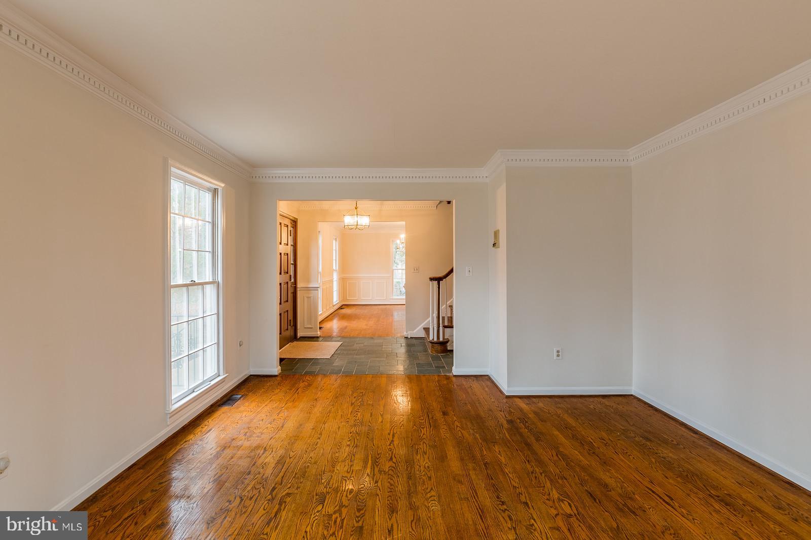 8057 Counselor Road Manassas, VA 20112 - Photo 8 of 37 Gallery Image 8