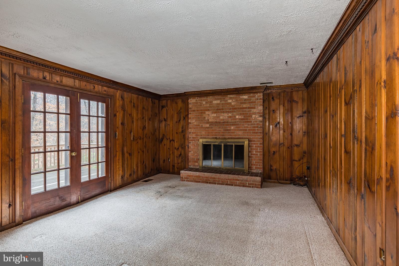8057 Counselor Road Manassas, VA 20112 - Photo 9 of 37 Gallery Image 9