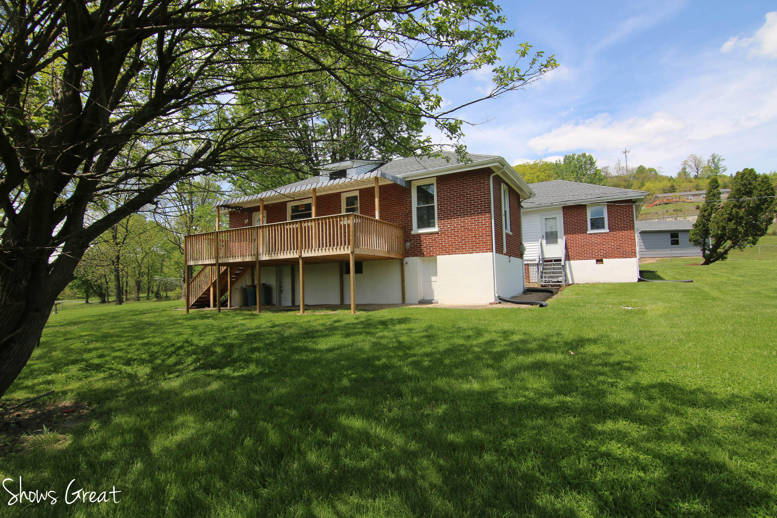 8445 Reservoir Road Roanoke, VA 24019 - Photo 11 of 38 IMG_6313