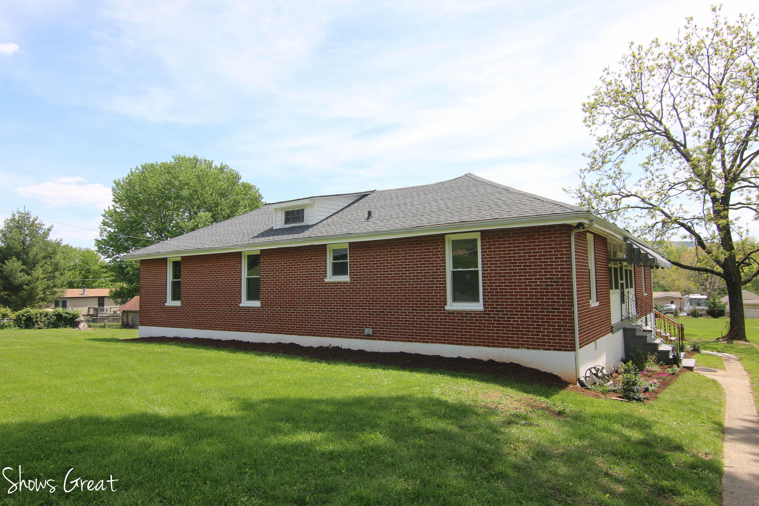 8445 Reservoir Road Roanoke, VA 24019 - Photo 10 of 38 IMG_6326