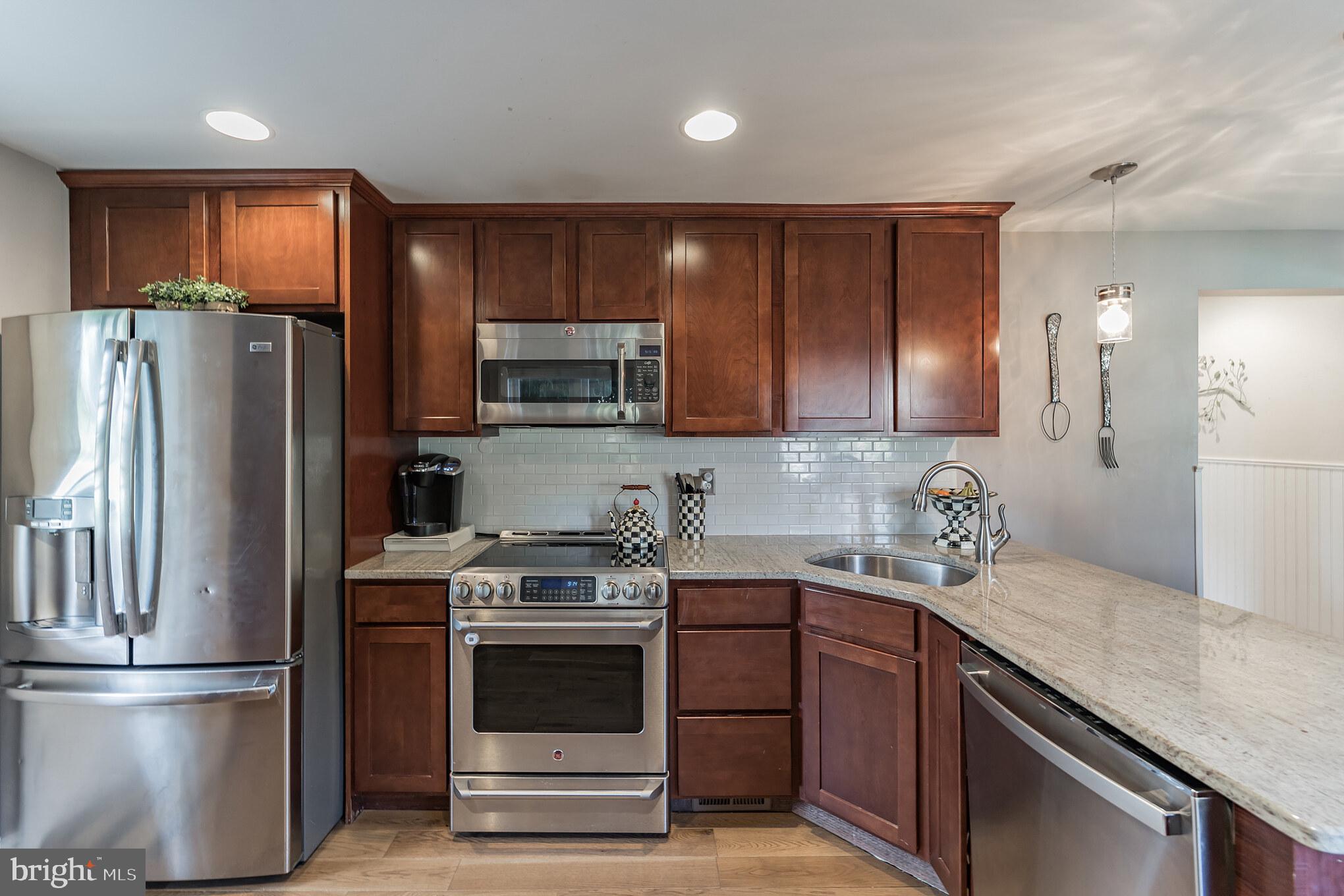 581 Sheffield Drive Springfield, PA 19064 - Photo 14 of 30 Kitchen