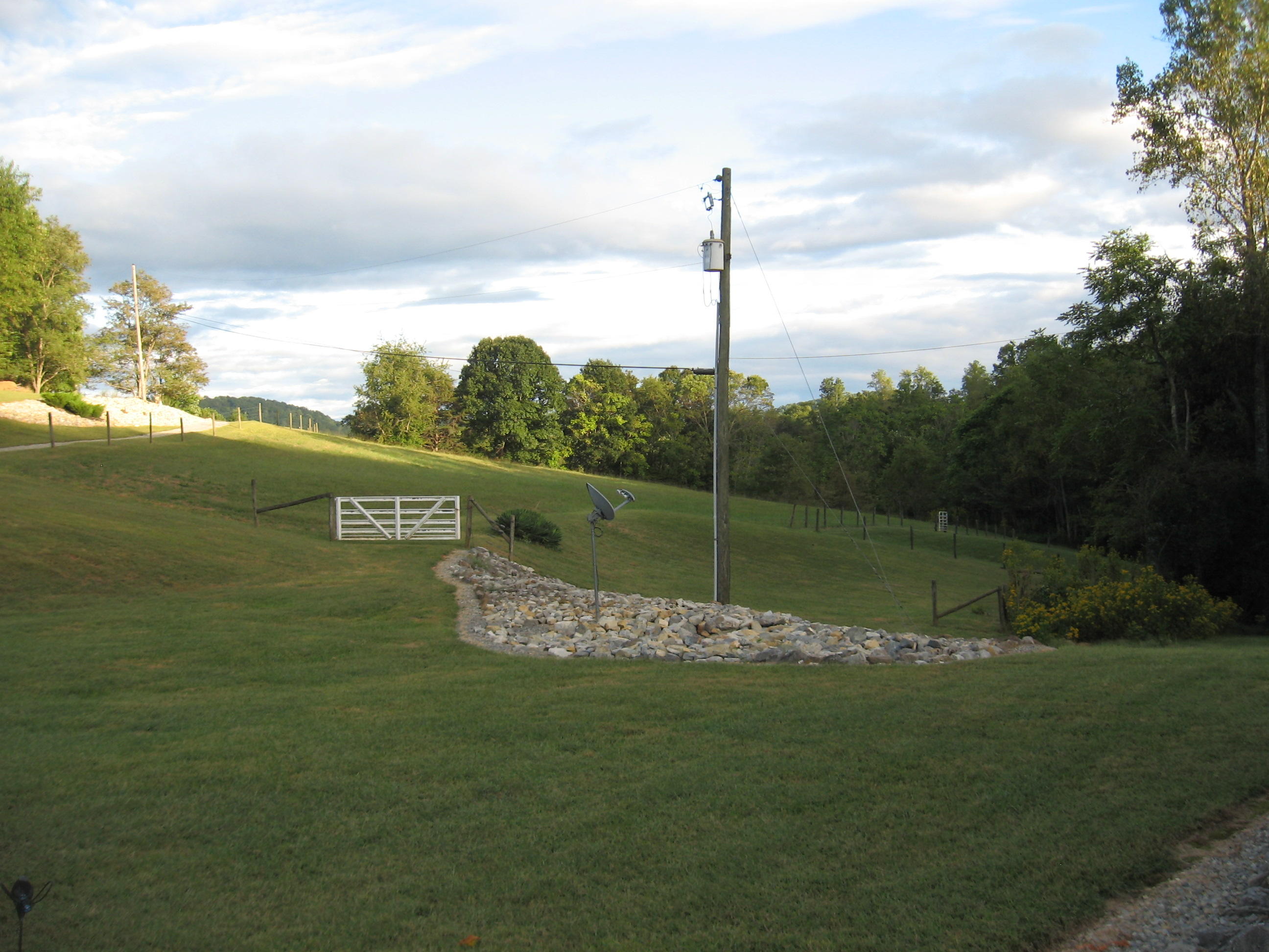 1680 Nemmo Road Vinton, VA 24179 - Photo 4 of 6 IMG_1417