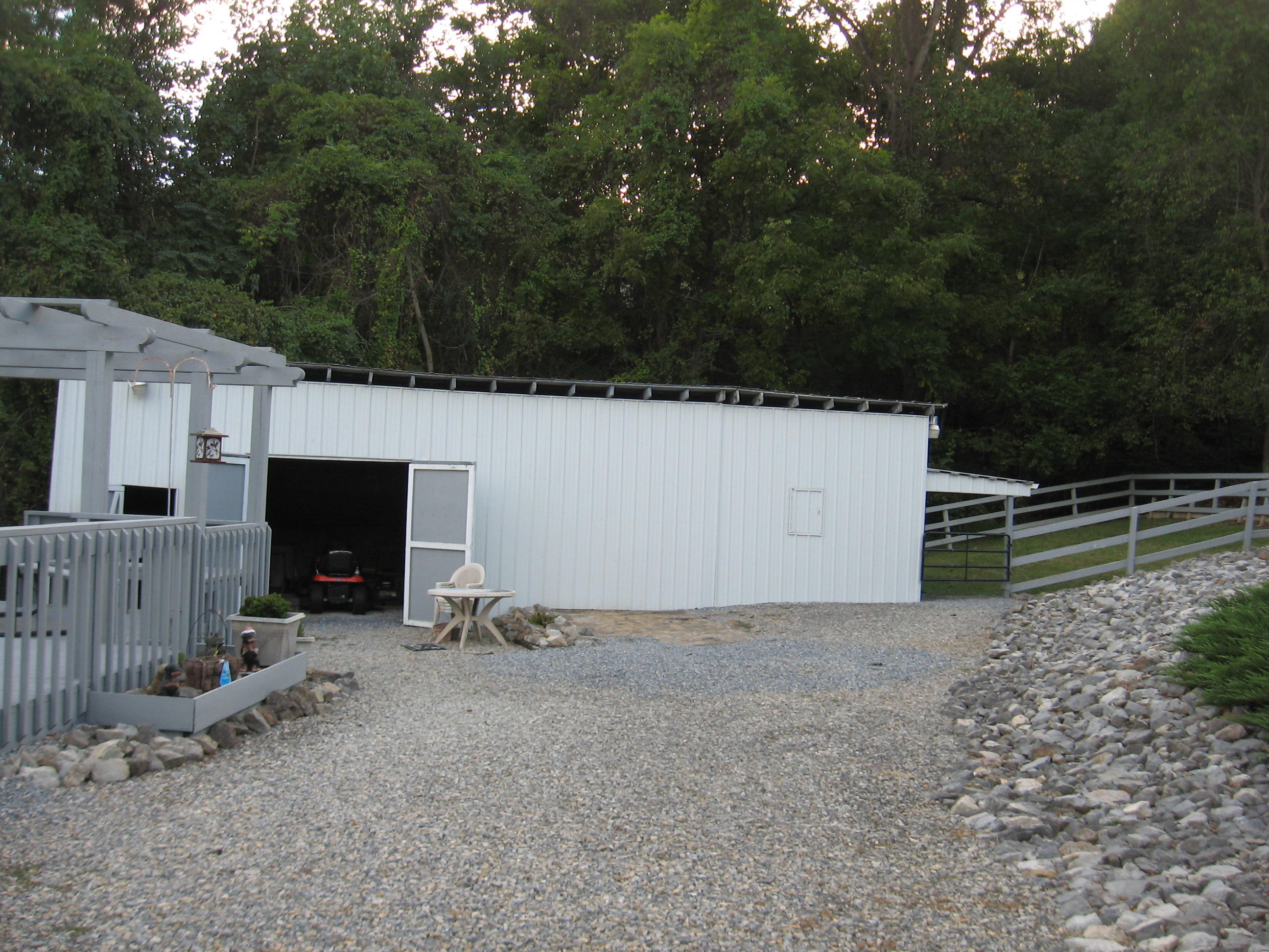 1680 Nemmo Road Vinton, VA 24179 - Photo 6 of 6 IMG_1419