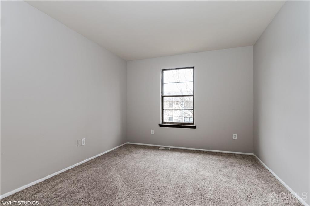 19 Rutledge Court East Brunswick, NJ 08816 - Photo 13 of 25 Gallery Image 13