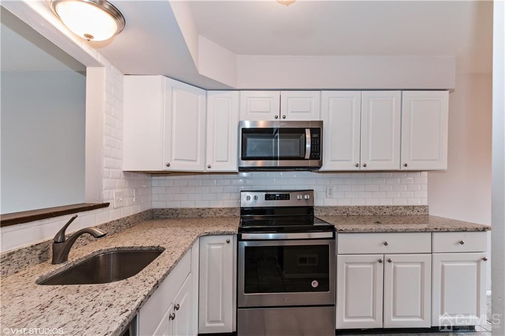 19 Rutledge Court East Brunswick, NJ 08816 - Photo 4 of 25 Gallery Image 4