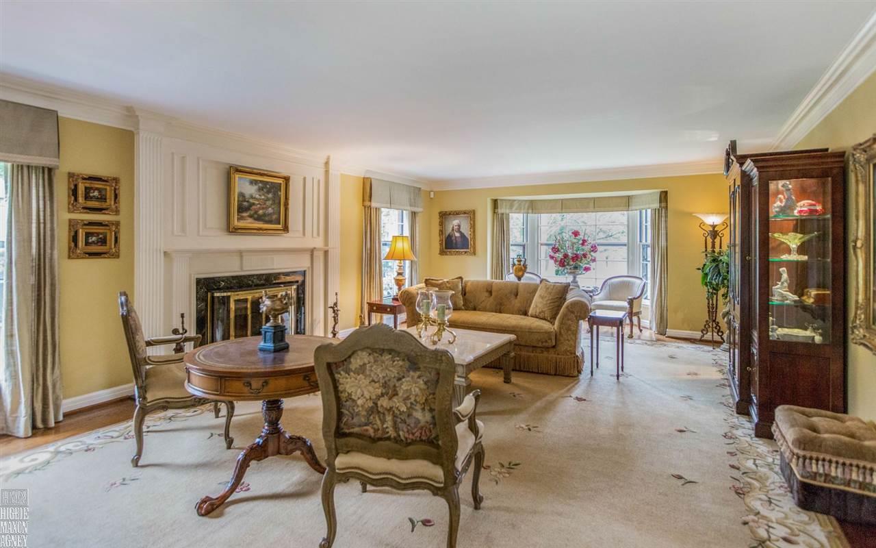 233 Stephens Road Grosse Pointe Farms, MI 48236 - Photo 5 of 42