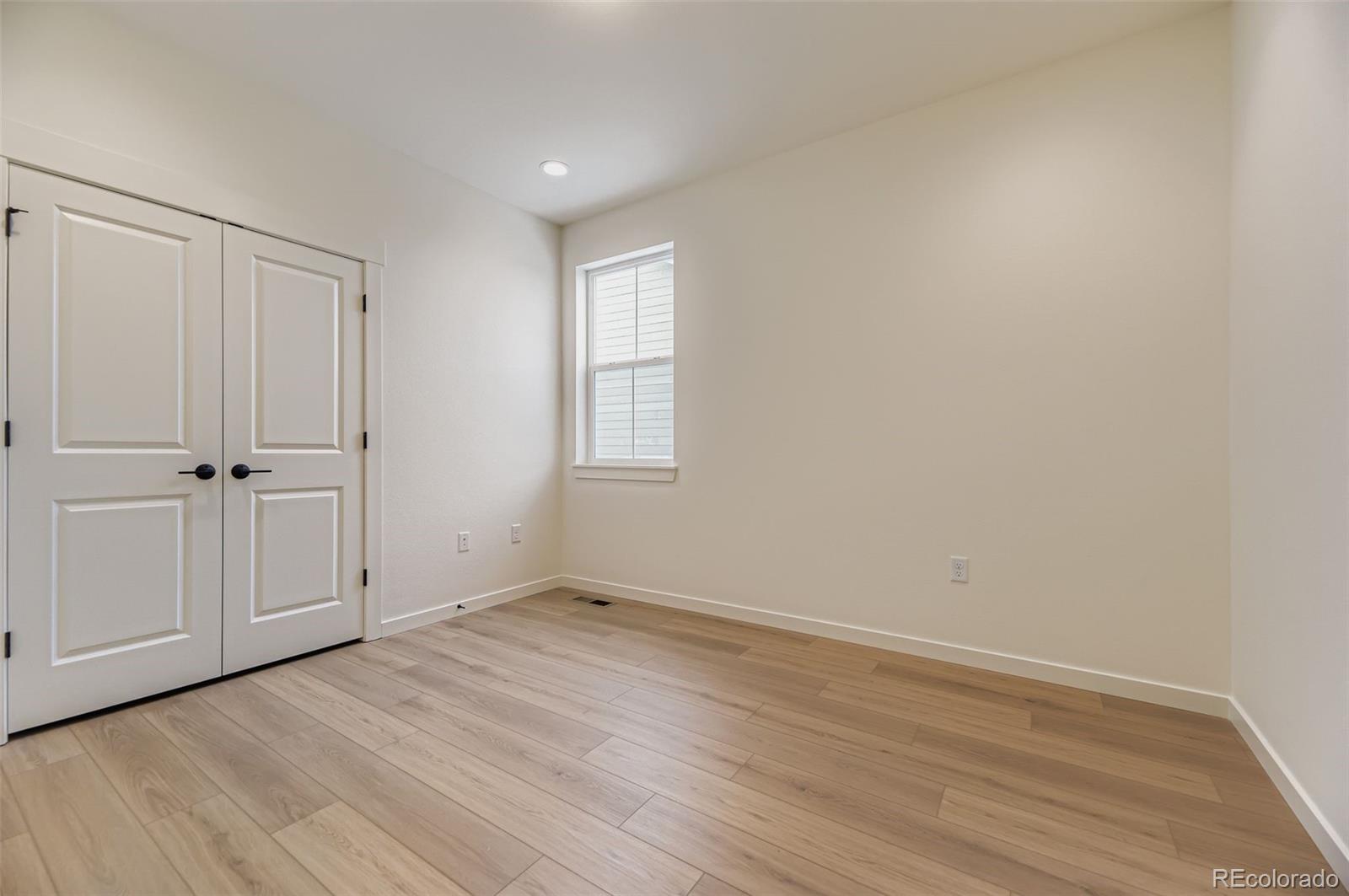 8942 South Riviera Way Aurora, CO 80016 - Photo 20 of 29