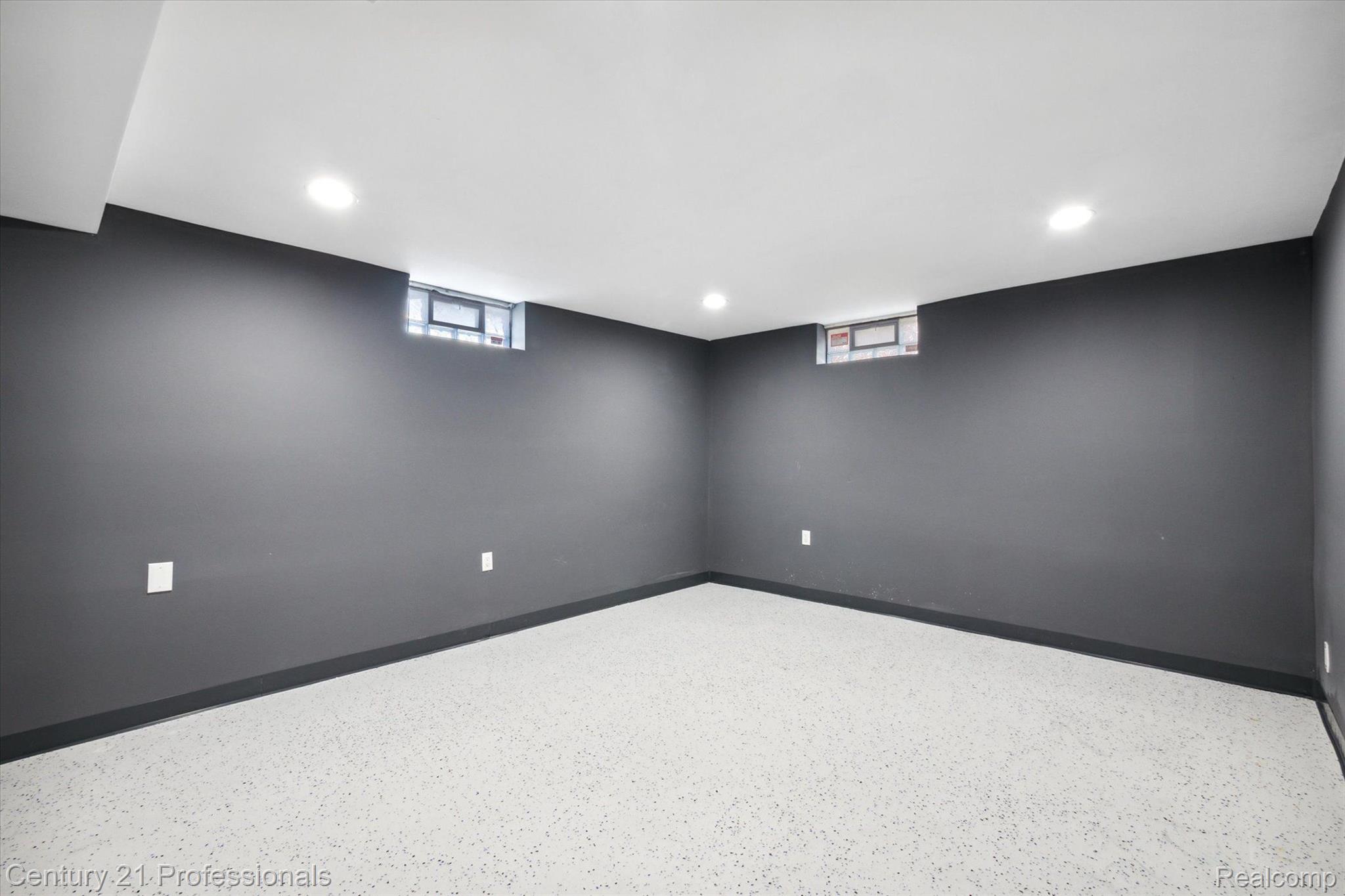 1808 Ward Road Bloomfield Hills, MI 48302 - Photo 25 of 32