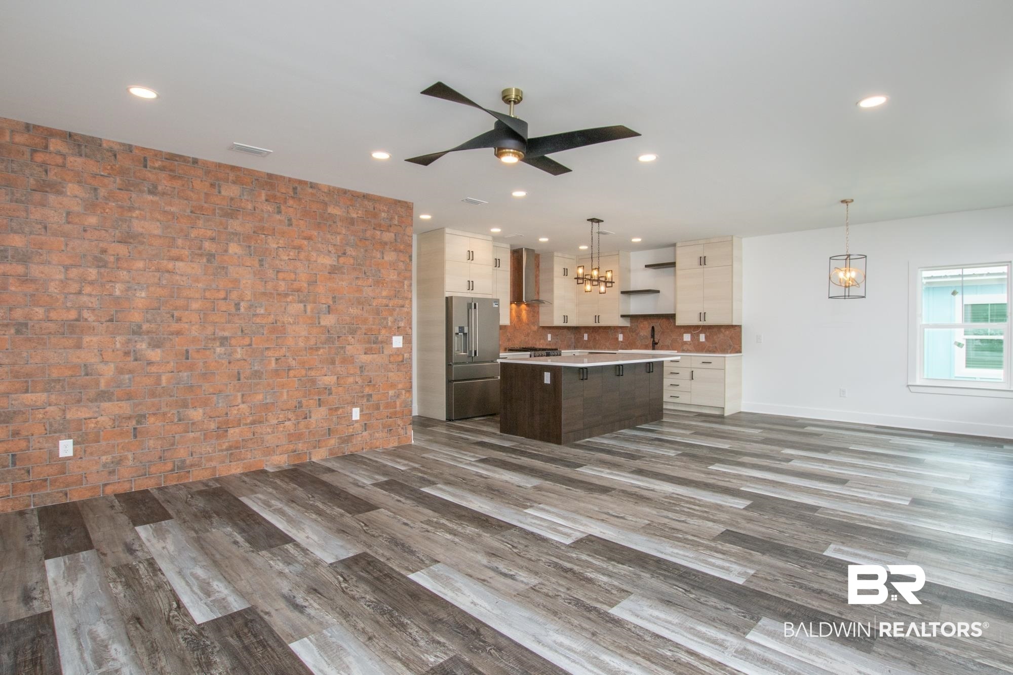 5303 Pine Road Orange Beach, AL 36561 - Photo 5 of 45 Living Room