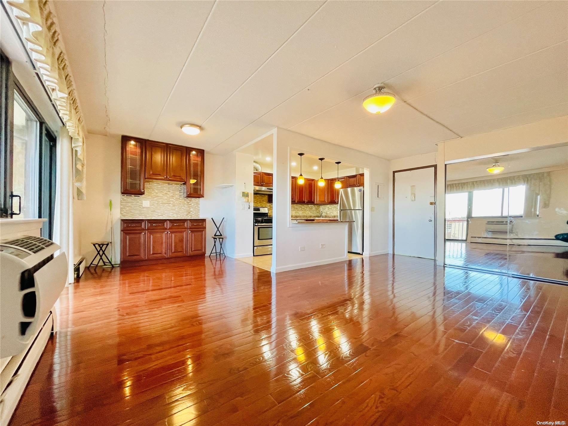 92-29 Queens Boulevard, Unit 9D Queens, NY 11374 - Photo 5 of 13 a view of a living room
