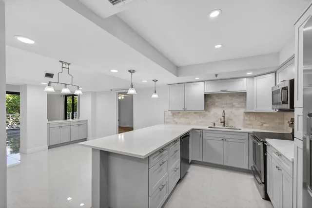 $4,500 | 176 Helios Drive, Unit 209, Jupiter, FL 33477