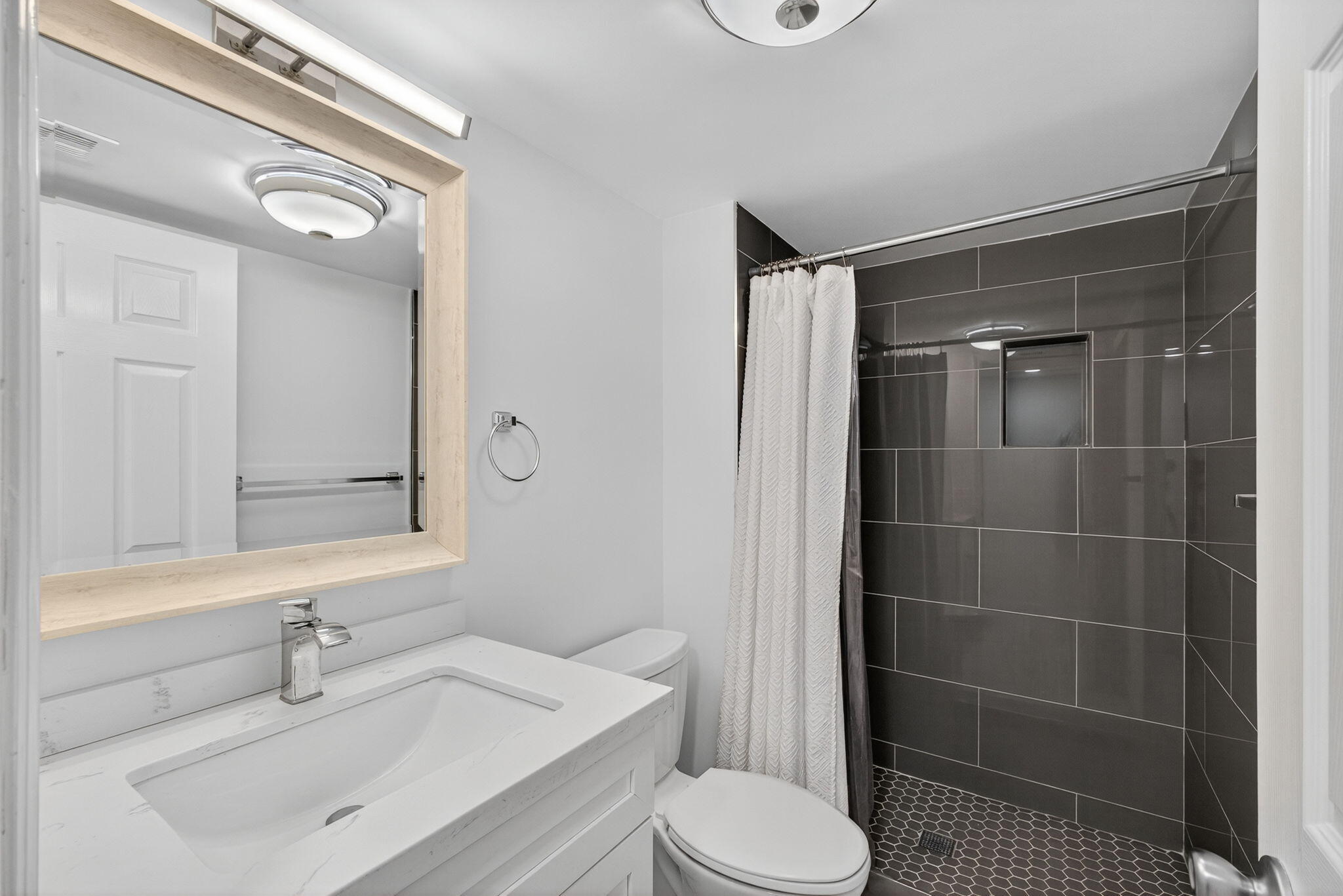 176 Helios Drive, Unit 209 Jupiter, FL 33477 - Photo 32 of 62 39-web-or-mls-5D1A0457