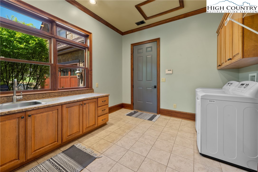 1293 Orchard Lane Boone, NC 28607 - Photo 17 of 48 Gallery Image 17