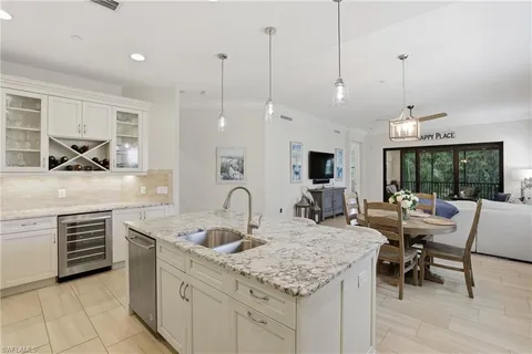 $1,175,000 | 16378 Viansa Way, Unit 202, Naples, FL 34110