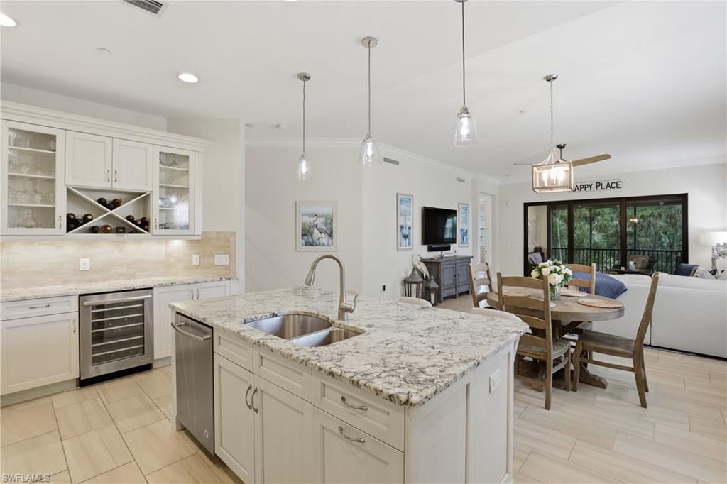 16378 Viansa Way, Unit 202 Naples, FL 34110 - Photo 4 of 26