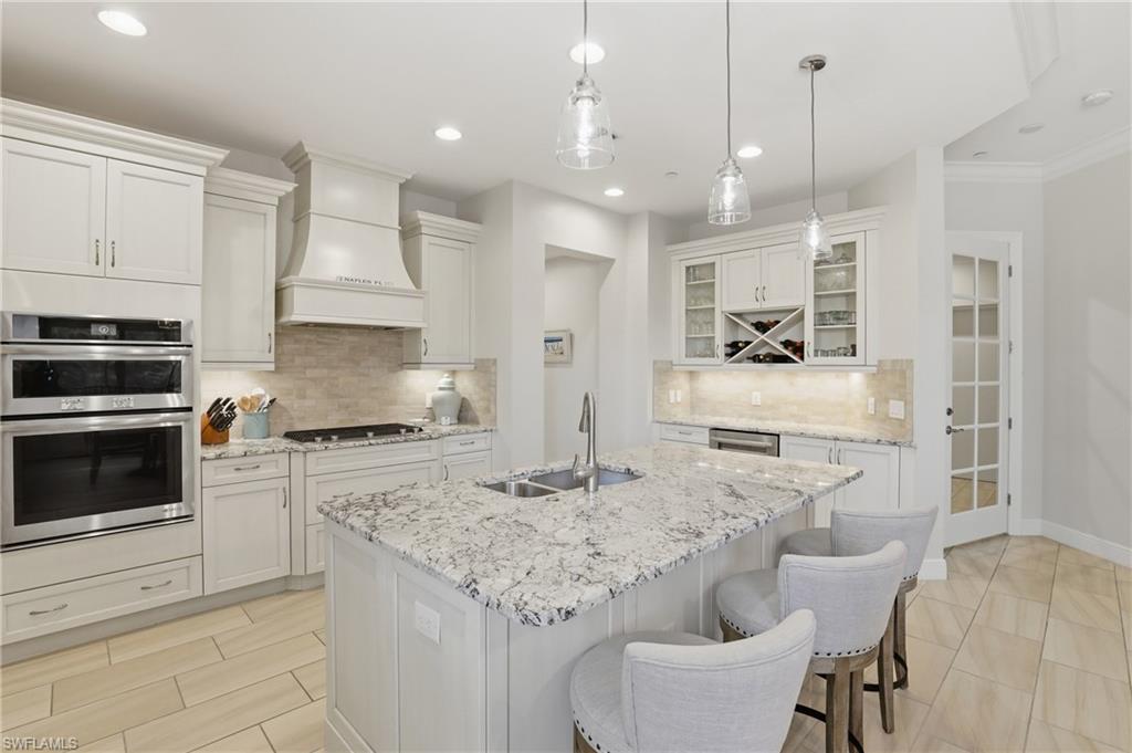 16378 Viansa Way, Unit 202 Naples, FL 34110 - Photo 10 of 26