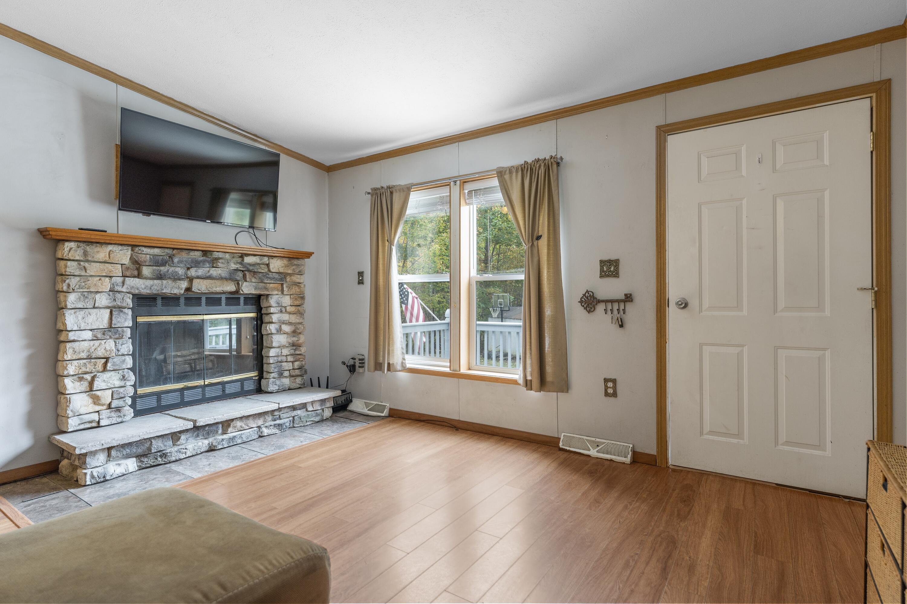 119 North Wayne Road Readfield, ME 04355 - Photo 11 of 36 DSC01279