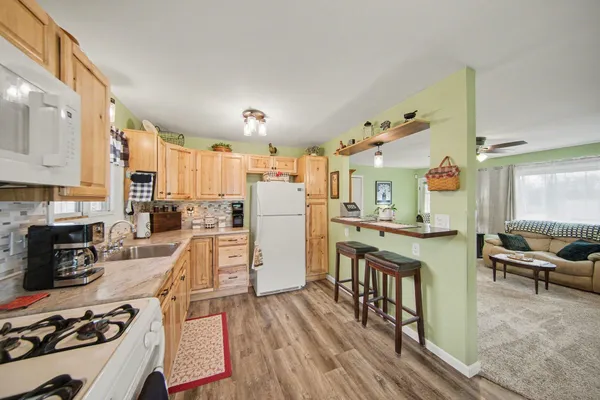 $279,900 | 302 Hillsdale Street, Jackson, MI 49202