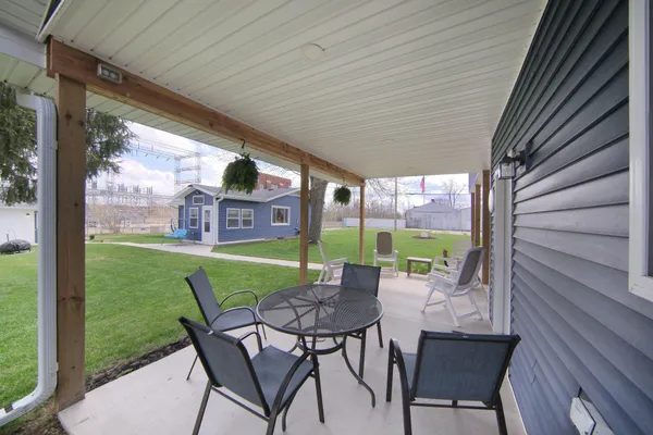 $279,900 | 302 Hillsdale Street, Jackson, MI 49202