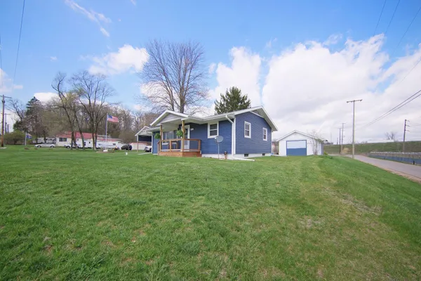 $279,900 | 302 Hillsdale Street, Jackson, MI 49202