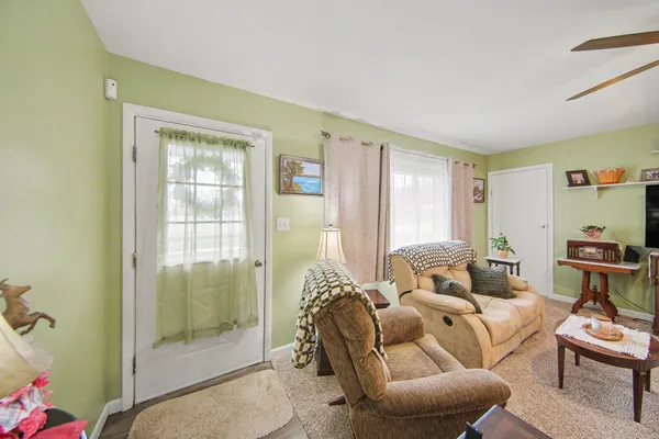 $279,900 | 302 Hillsdale Street, Jackson, MI 49202