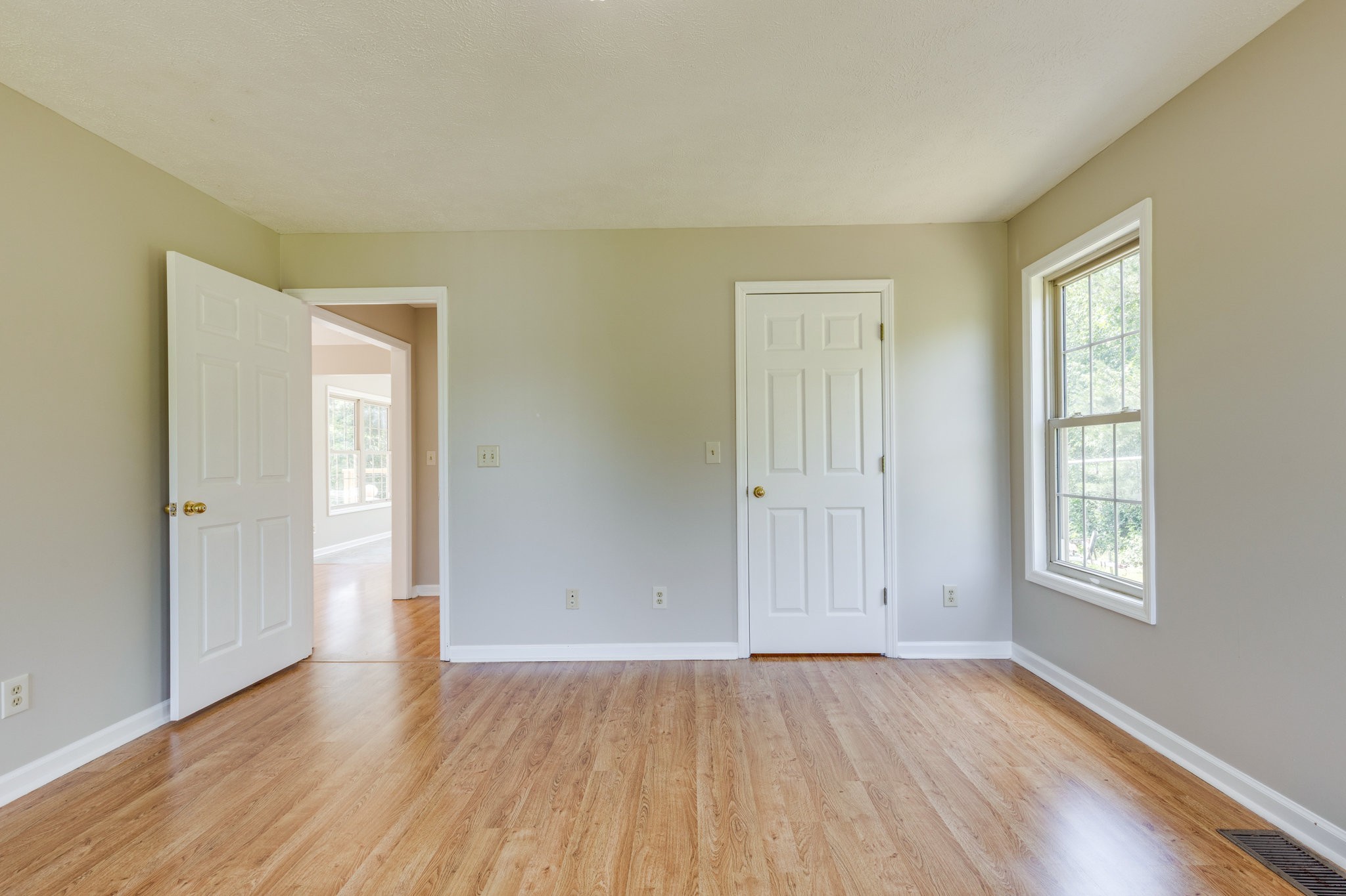 424 Charles McClearen Road Hohenwald, TN 38462 - Photo 15 of 80
