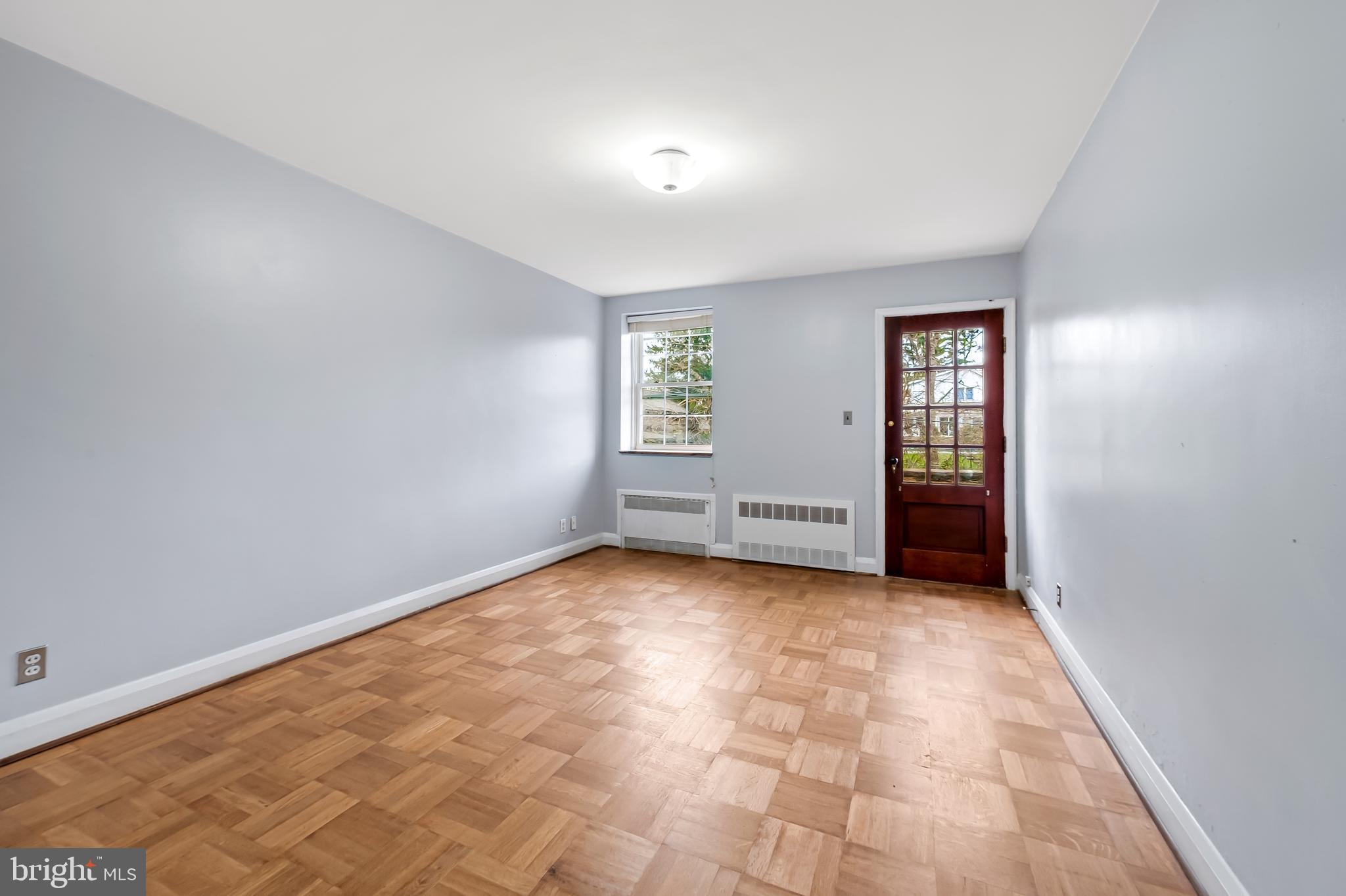 922 Fairway Drive Towson, MD 21286 - Photo 34 of 52 an empty room with windows