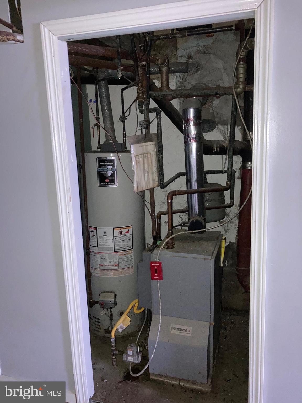 2717 Reed Street Philadelphia, PA 19146 - Photo 11 of 12 Gas Heater and Hot Water Tank