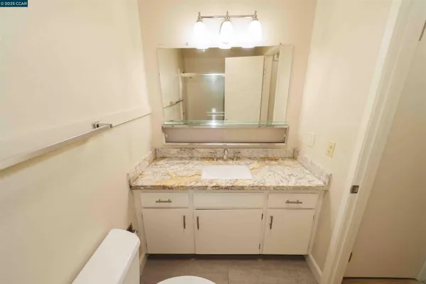 $2,200 | 4811 Appian Way, Unit 2/4, El Sobrante, CA 94803