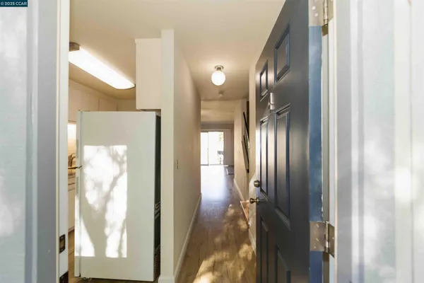 $2,200 | 4811 Appian Way, Unit 2/4, El Sobrante, CA 94803