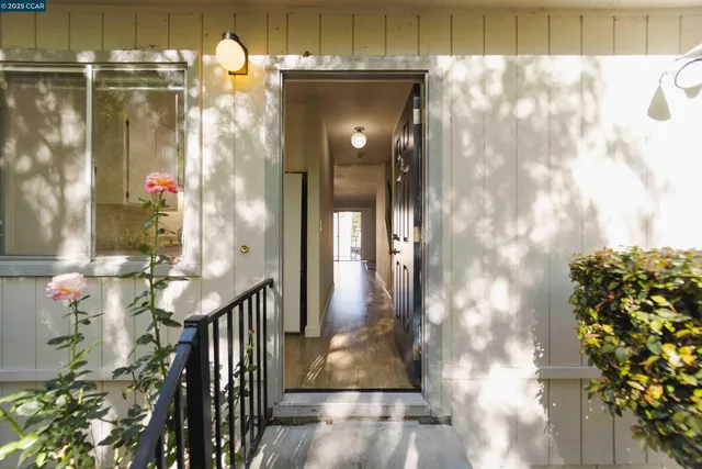 $2,200 | 4811 Appian Way, Unit 2/4, El Sobrante, CA 94803