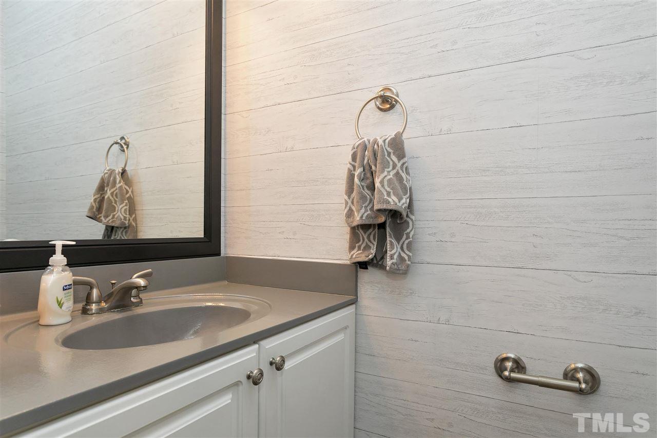 5221 Knightsbridge Way Raleigh, NC 27604 - Photo 14 of 27 Gallery Image 14