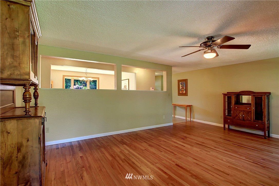 14522 166th Place Southeast Renton, WA 98059 - Photo 4 of 18