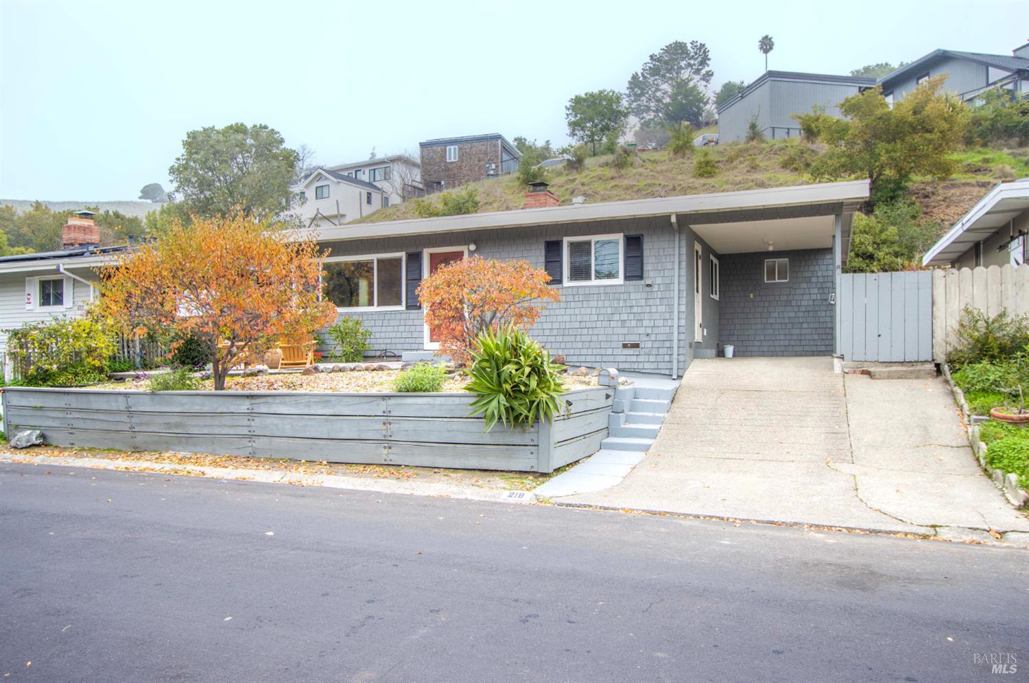 218 Alpine Street San Rafael, CA 94901 - Photo 11 of 23