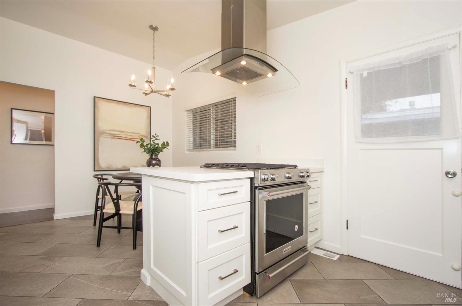 218 Alpine Street San Rafael, CA 94901 - Photo 8 of 23