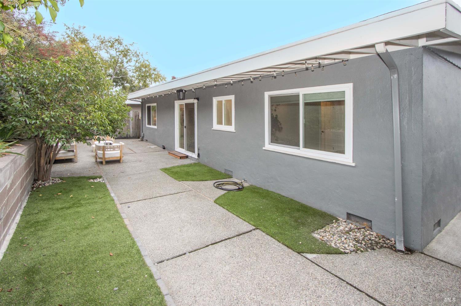 218 Alpine Street San Rafael, CA 94901 - Photo 10 of 23